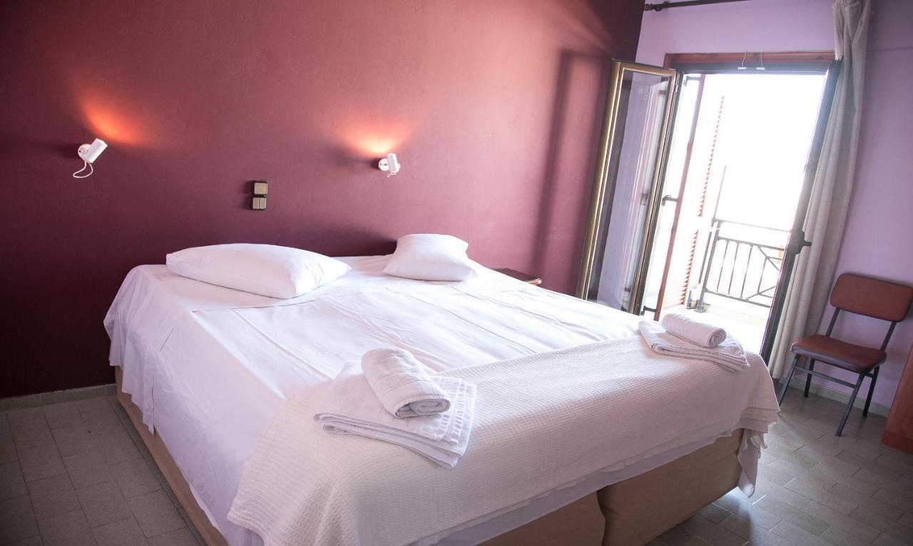 Petania Hotel & Apartments Lixoúri Eksteriør bilde