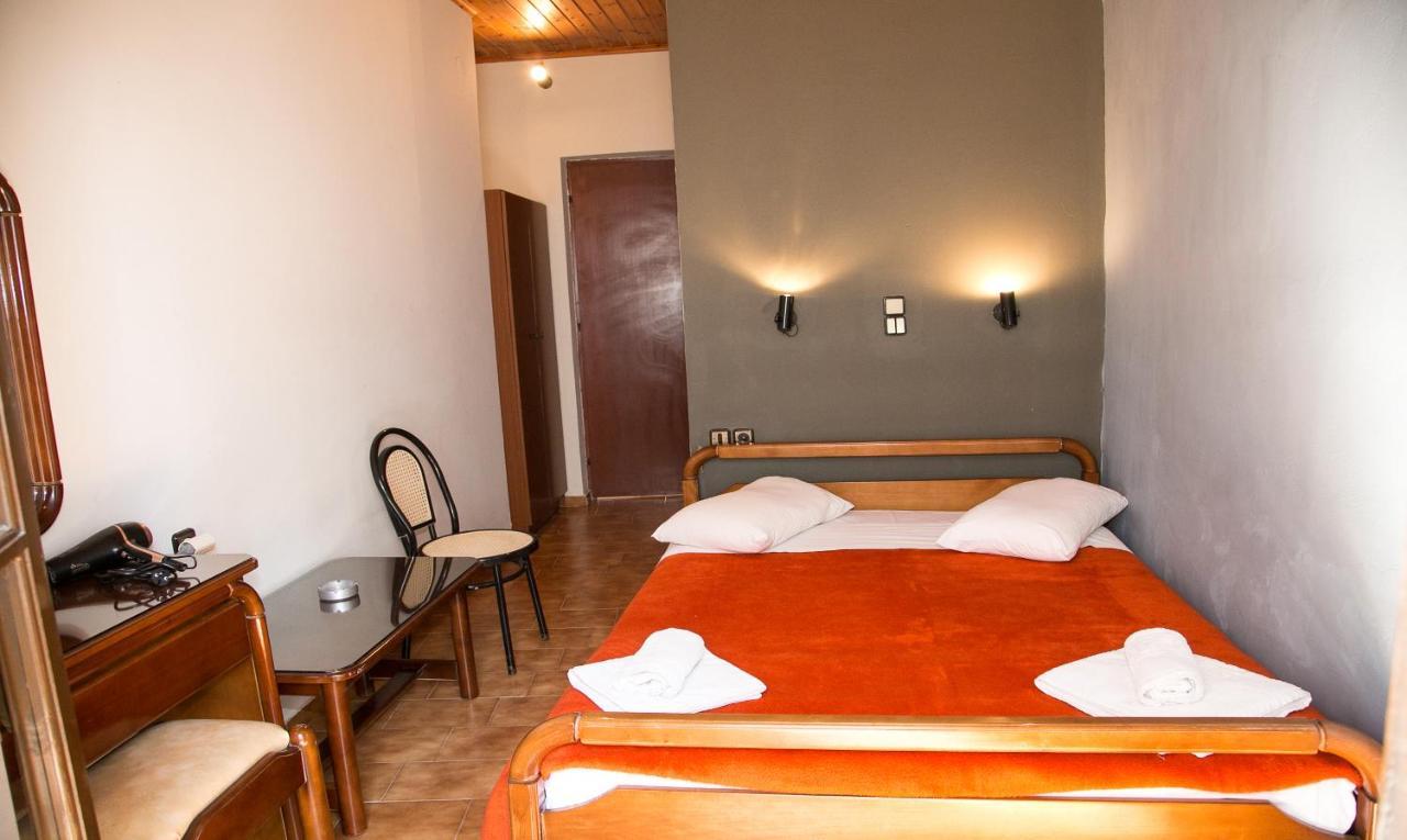 Petania Hotel & Apartments Lixoúri Eksteriør bilde